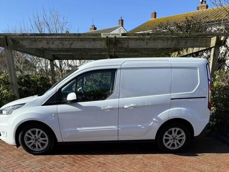 FORD TRANSIT CONNECT 1.5 200 EcoBlue Limited 