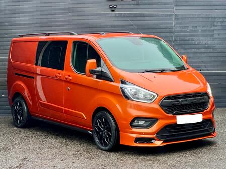 FORD TRANSIT 2.0 Transit Custom Crew Limited DCiV 320 L2 2.0L EcoBlue 170PS FWD 6 Speed Automatic